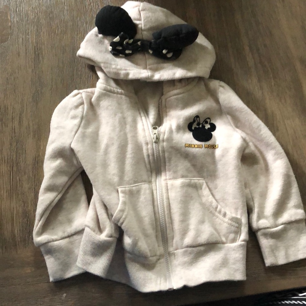 Girls Minnie Mouse sweatshirt